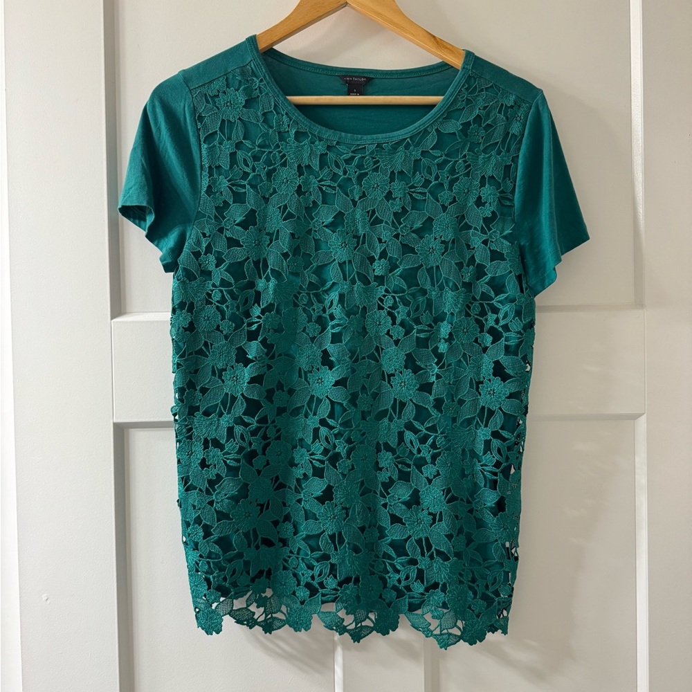 Ann Taylor Teal Floral Lace Short Sleeve Top